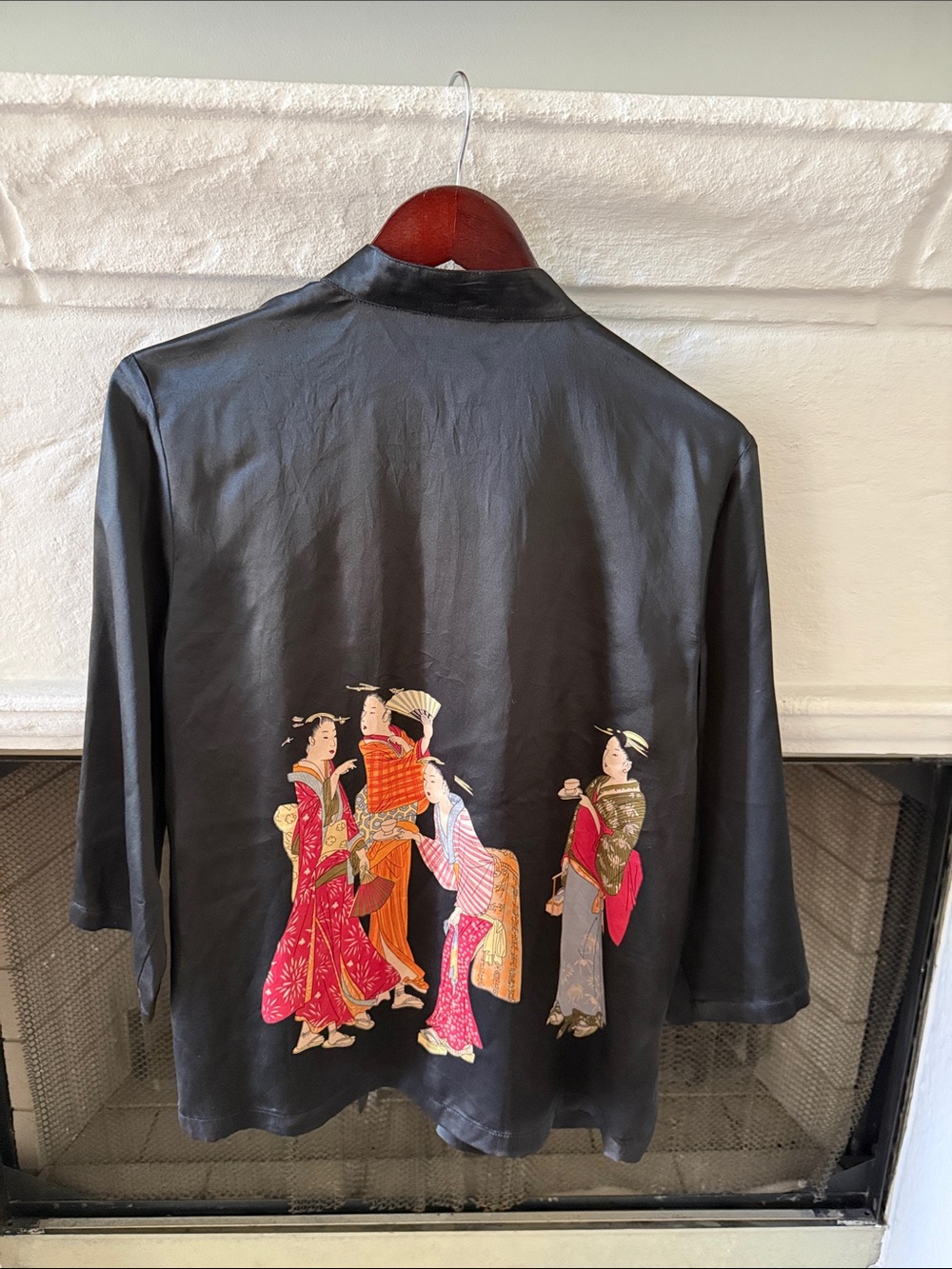 Citron Black 100% Silk Mandarin Collar Jacket with Asian-Inspired Figures - Picture 6 of 6